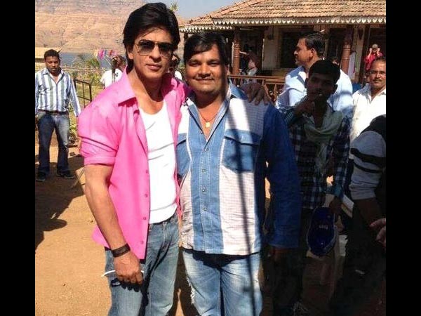 Shahrukh With A Fan
