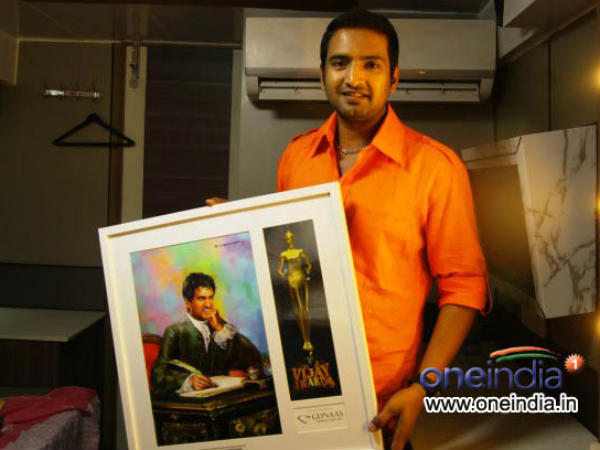 Santhanam Santhanam