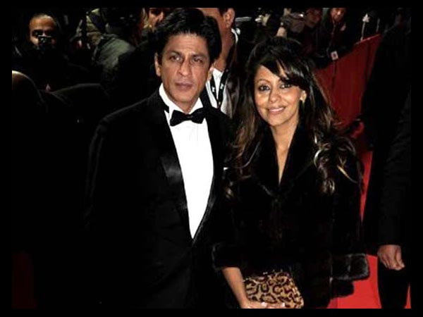 Shahrukh, Gauri At An Event