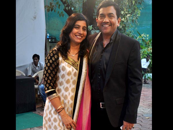 Sanjeev Kapoor With Wife