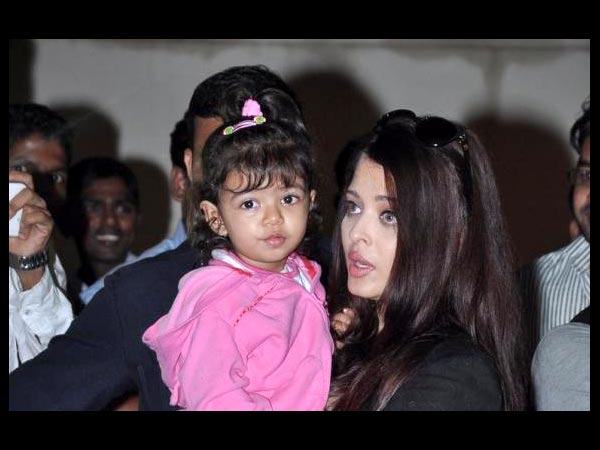 Aishwarya With Aaradhya