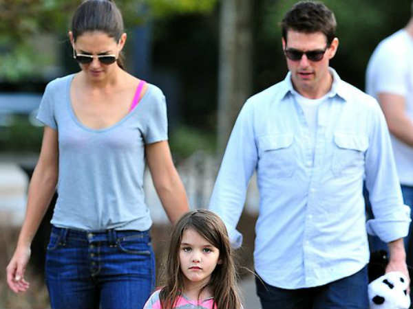 Holmes Filed For Divorce From Cruise