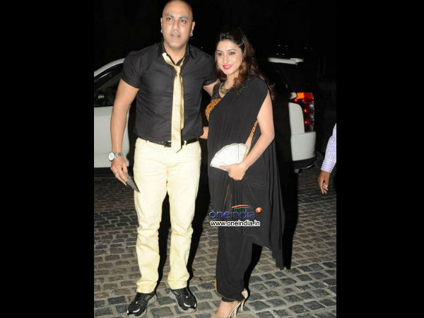 Baba Sehgal With His Wife