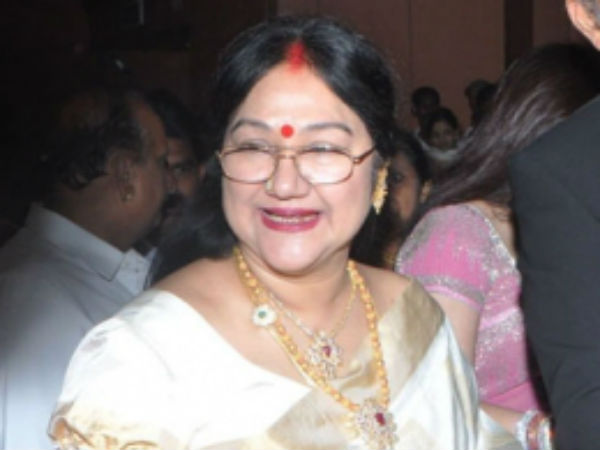 Manushulu Chesina Dongalu (1977)