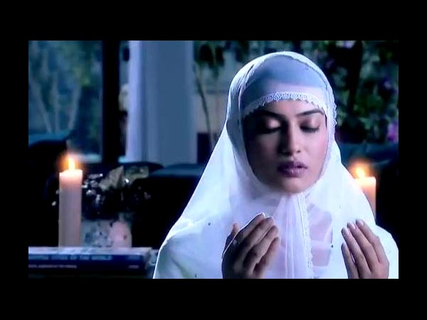Zoya Doing Namaaz Zoya Doing Namaaz