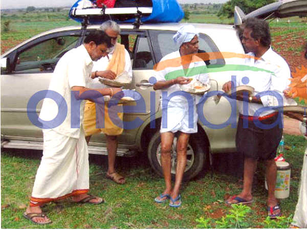 Why Rajini Points Out At Sky....