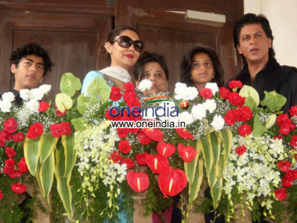 Shahrukh With Family