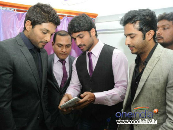 Bunny Uses Music Applications