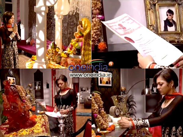 Madhubala Signing The Divorce Papers