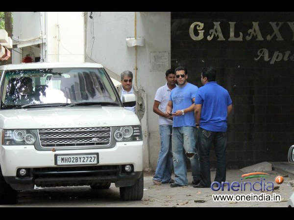 Salman At Alvira's Home