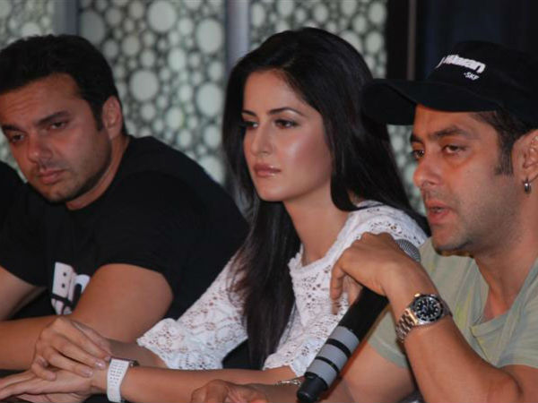 Katrina With Khan Bros