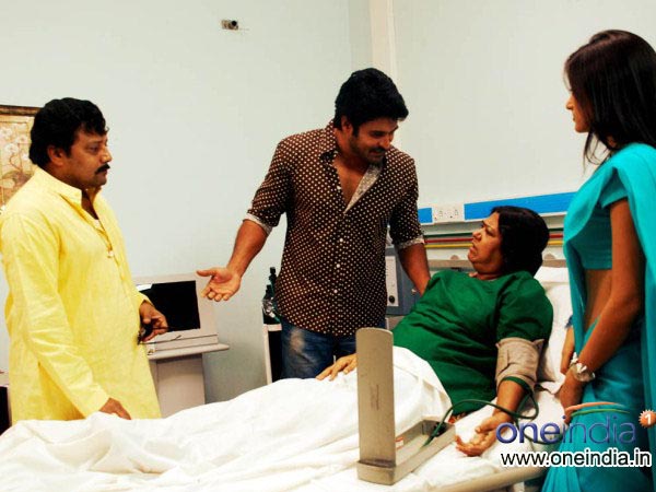 Kameena Cast And Crew