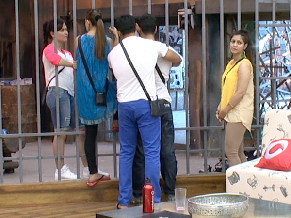 Shilpa With Hell Mates