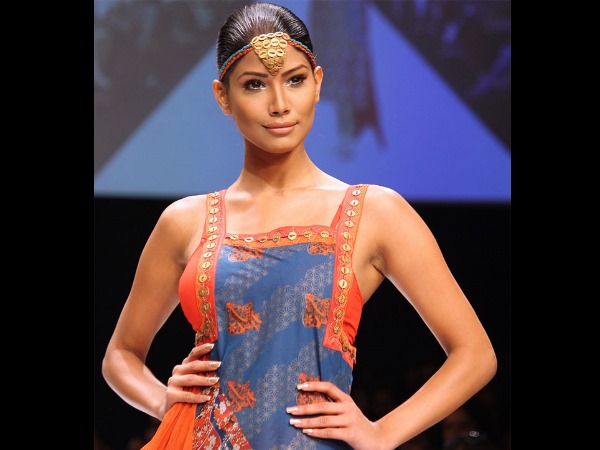 Nicole Faria - Miss Earth