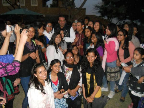 Girls Go Gaga Girls Go Gaga