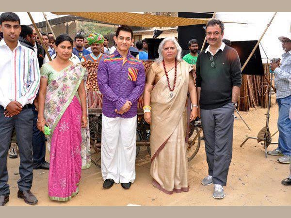 A Colourful Aamir A Colourful Aamir