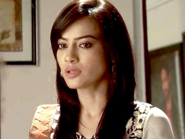 Zoya Knows Asad Was There 