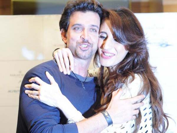 Hrithk And Farah Hug 