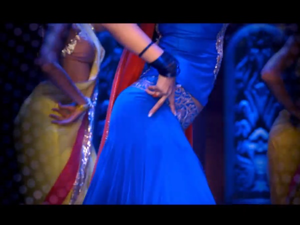 Kareena's Booty Shake Kareena's Booty Shake