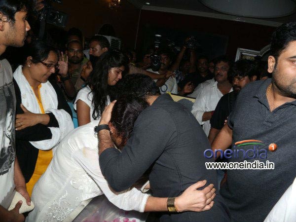 BARaju ‏@baraju_SuperHit