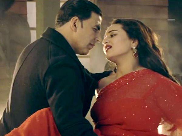 Akshay -Sonakshi Romance 