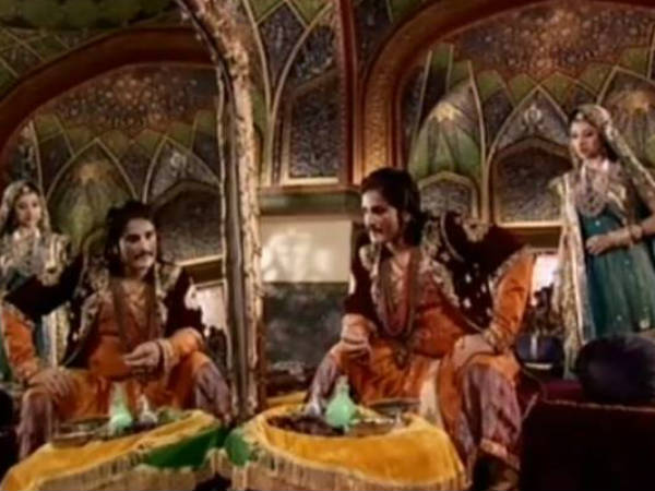 Jalal Flirts With Jodha