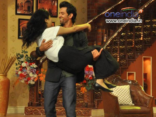 Hrithik With A Lucky Fan