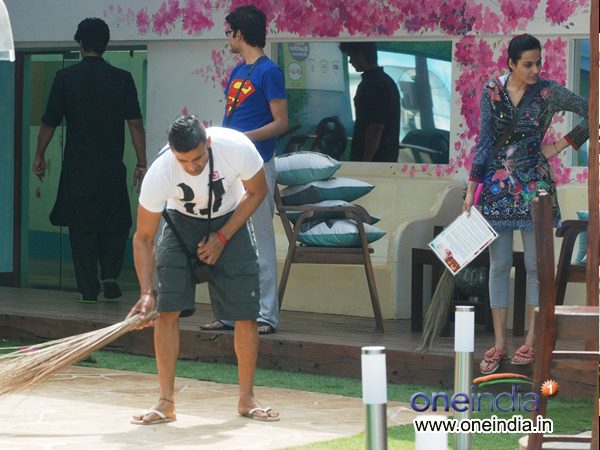 Captain Commands Work Captain Commands Work