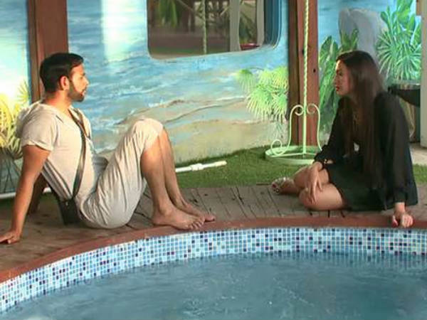 Andy Talks To Gauhar Andy Talks To Gauhar