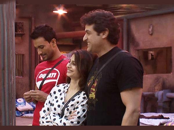 Tanisha-Armaan Bond On Bigg Boss 7