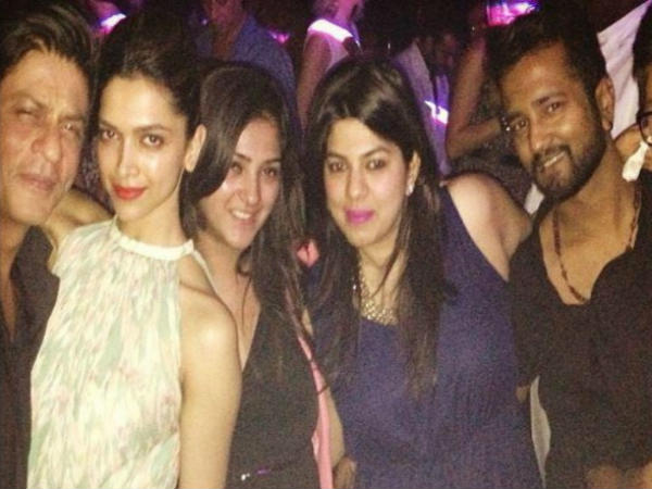 Posing Time Posing Time