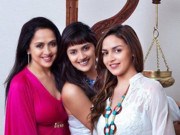 Ahana With Mother, Sister