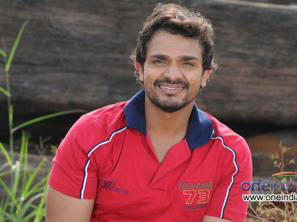 Vijay To Perform Daredevil Stunts Vijay To Perform Daredevil Stunts