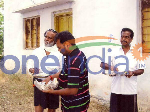 Rajinikanth's Driver Serving Food To The Superstar