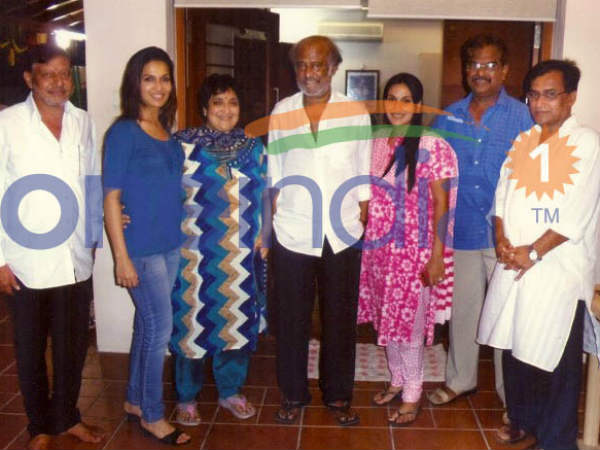 Rajinikanth With His Family, Friends