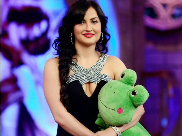 Elli Avram Back On Bigg Boss