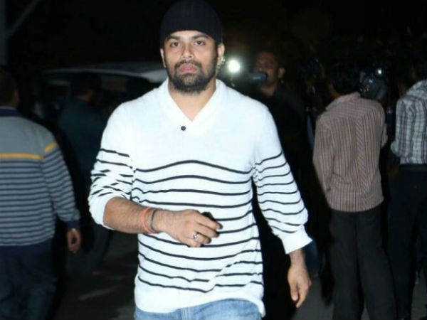 Yochita @yharini Yochita @yharini