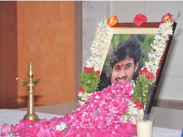 Uday Kiran's Condolence Meet