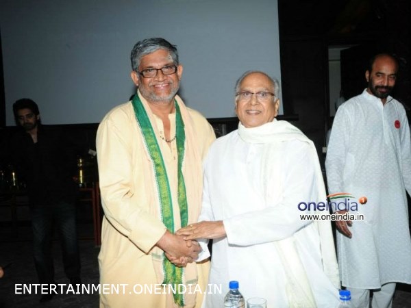 Kousalya Singer ‏@SingerKOUSALYA