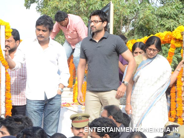 Karthika Nair @KarthikaNair9 Karthika Nair @KarthikaNair9