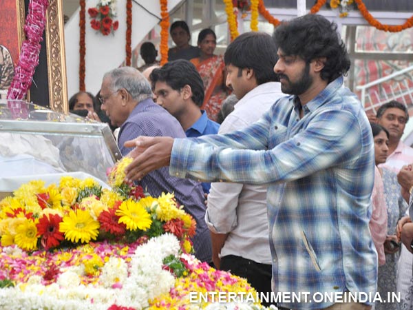 Pix: Telugu Stars Pay Last Respect To ANR