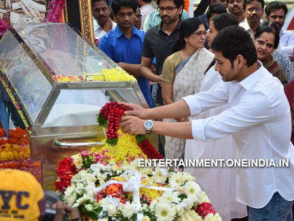 Pix: Telugu Stars Pay Last Respect To ANR