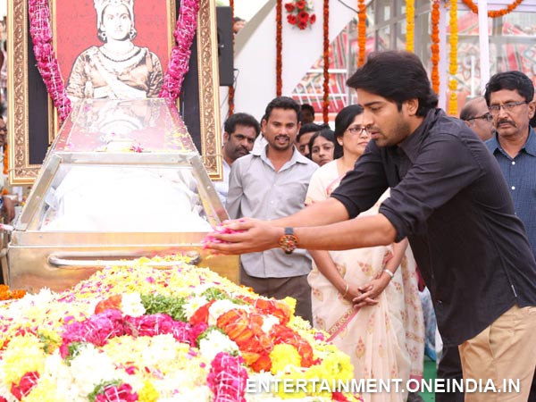Pix: Telugu Stars Pay Last Respect To ANR