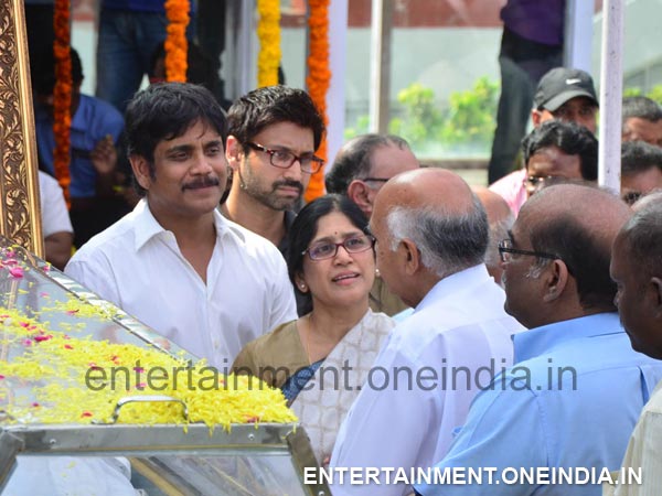 Pix: Telugu Stars Pay Last Respect To ANR