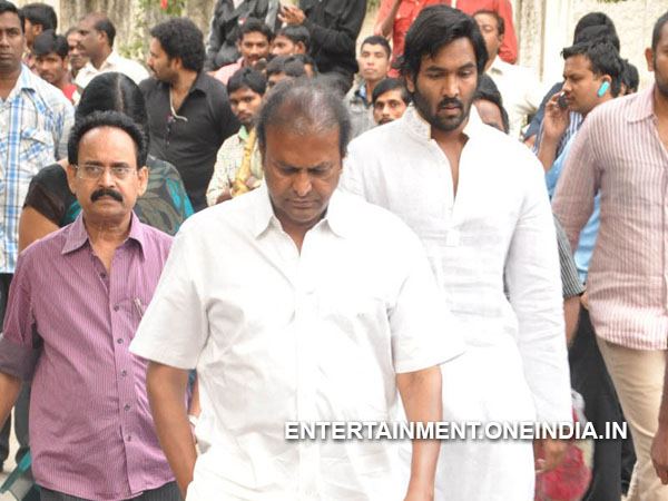 Pix: Telugu Stars Pay Last Respect To ANR