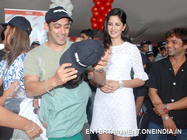 Salman-Katrina With Rajpal Yadav