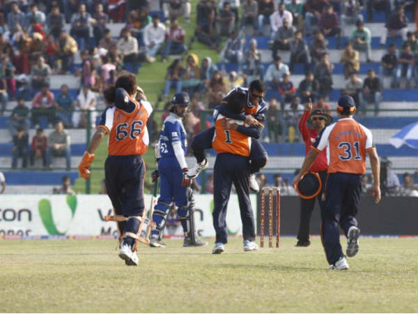 Veer Marathis Bowling Veer Marathis Bowling