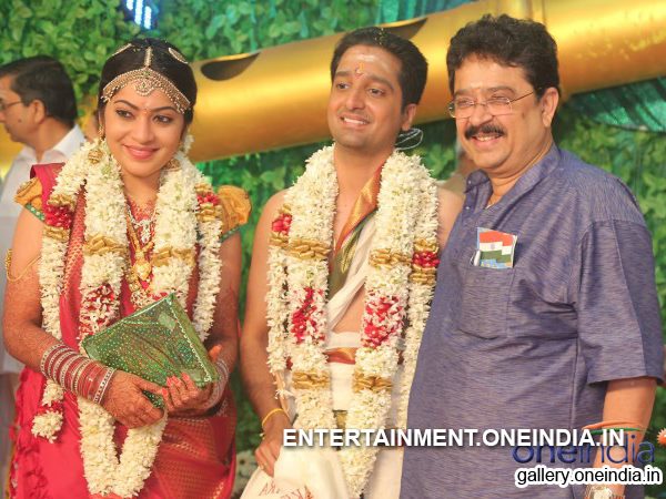 Marriage Photo: VJ Ramya-Aparajith With Guest