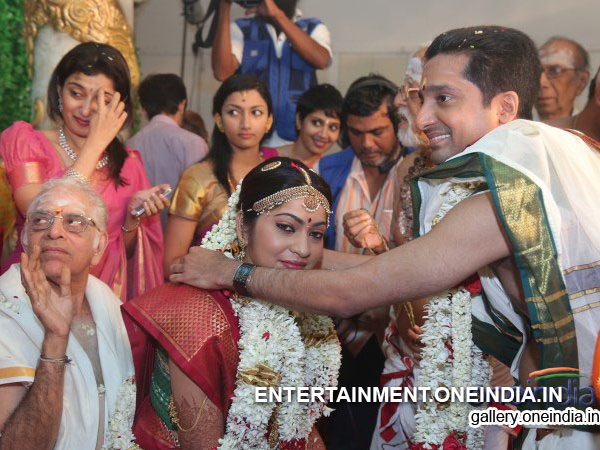 Marriage Photo: VJ Ramya Weds Aparajith