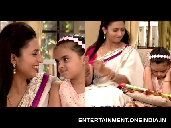 Ishita With Ruhi